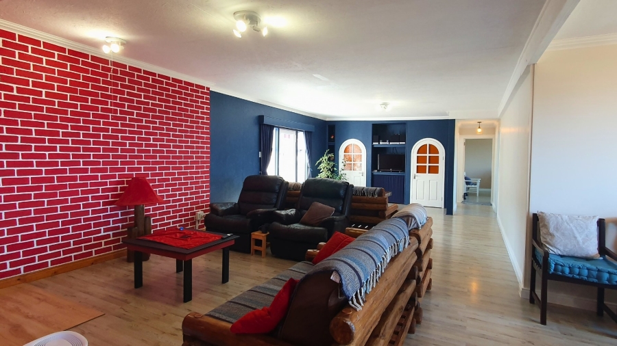 3 Bedroom Property for Sale in Dana Bay Western Cape